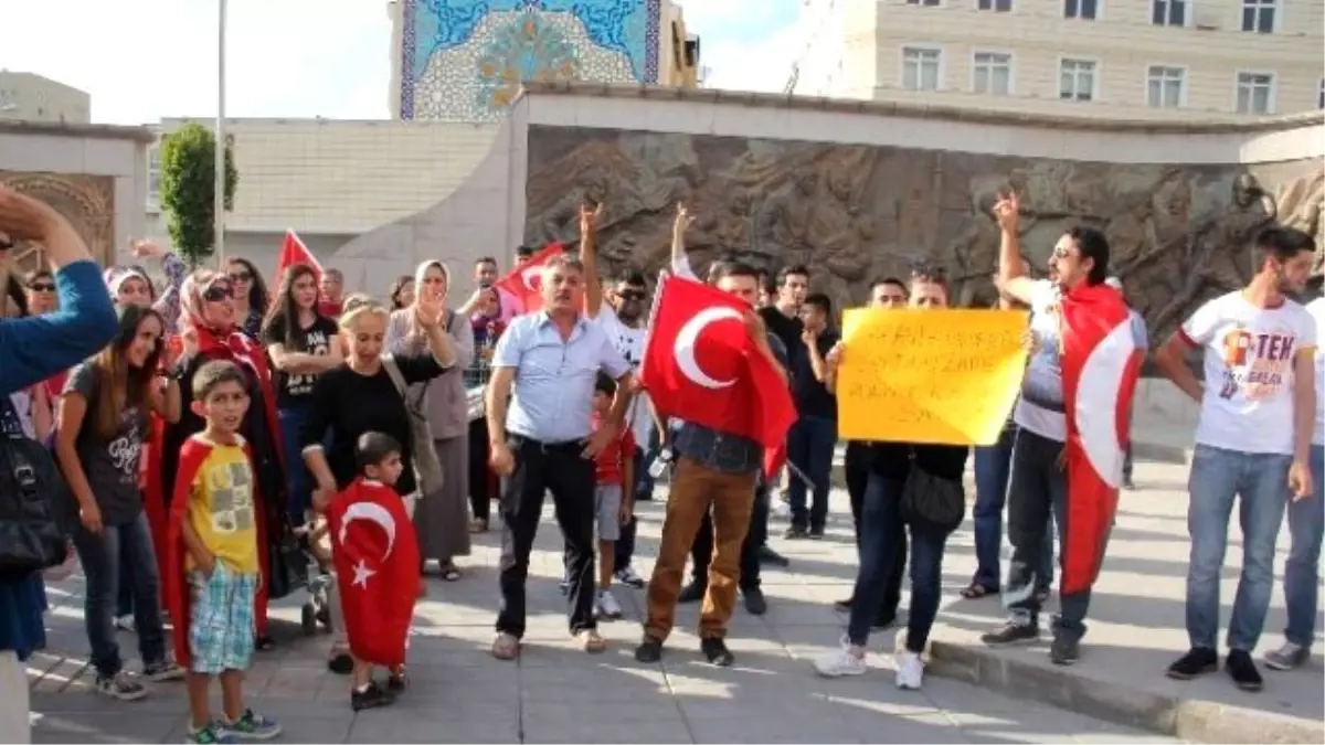 Terör Saldırılarına Tekpiye İlgi Gösterilmemesinden Yakındılar