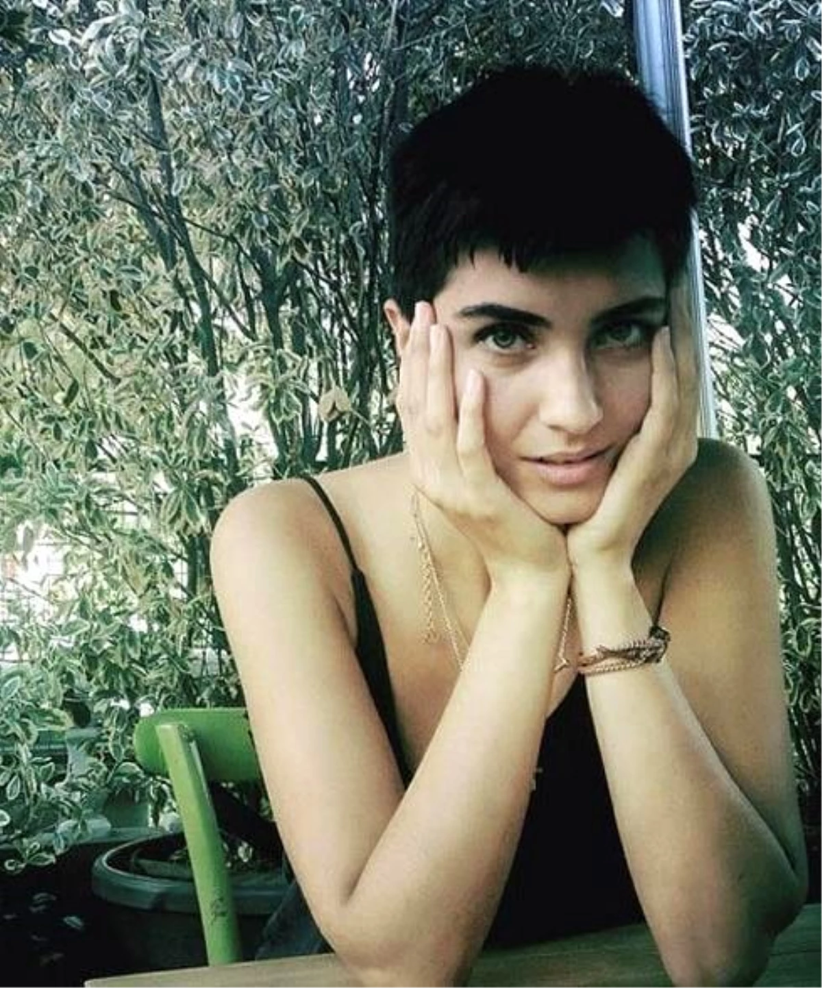 Tuba Büyüküstün Saçlarını Neden Kestirdi