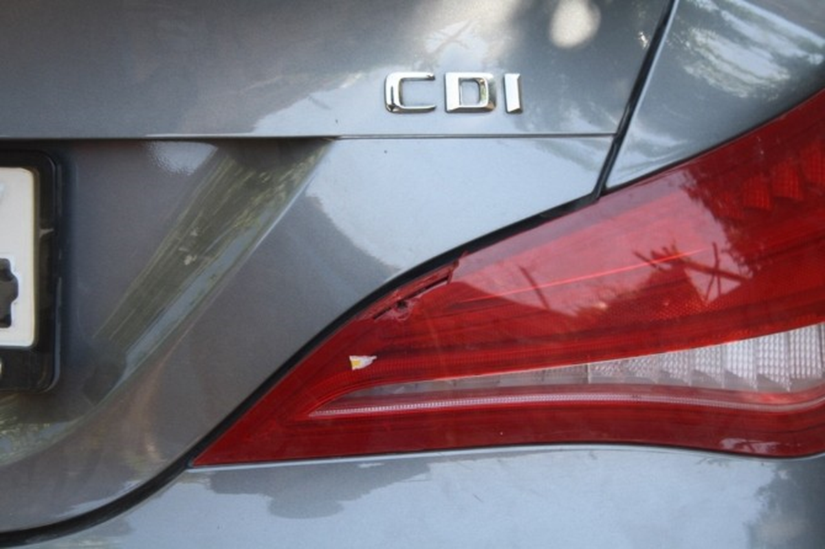 Yol Kesen PKK'lılar Sivil Aracı Taradı