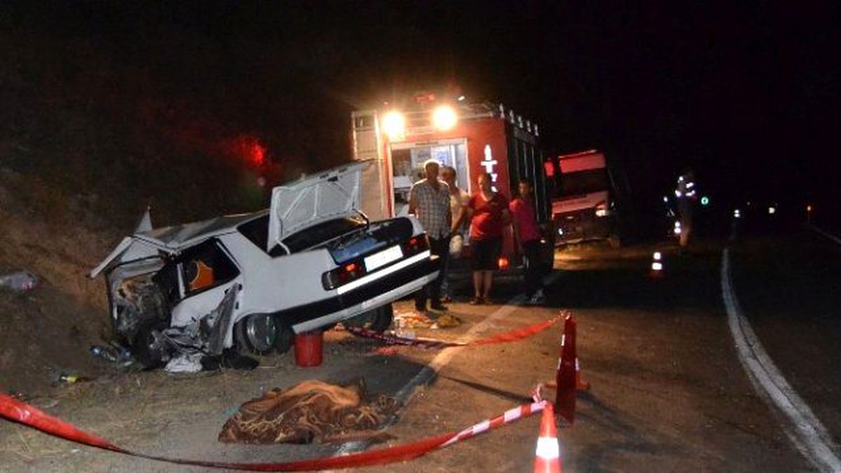 3 Araç Birbirine Girdi: 1 Ölü 3 Yaralı
