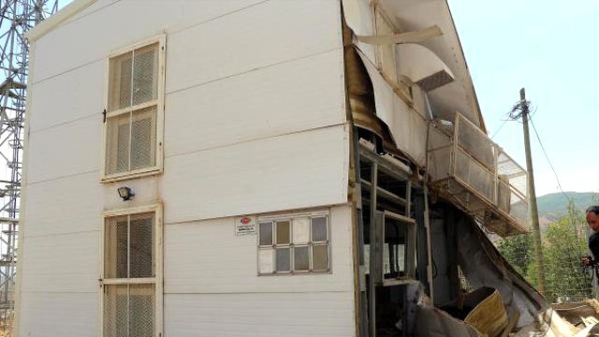Bingöl\'de Verici İstasyonuna Bombalı Saldırı