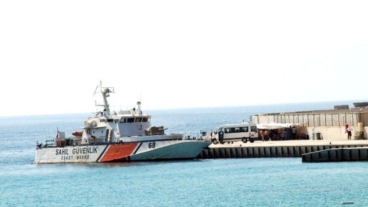 Didim\'de 75 Suriyeli Göçmen Kurtarıldı