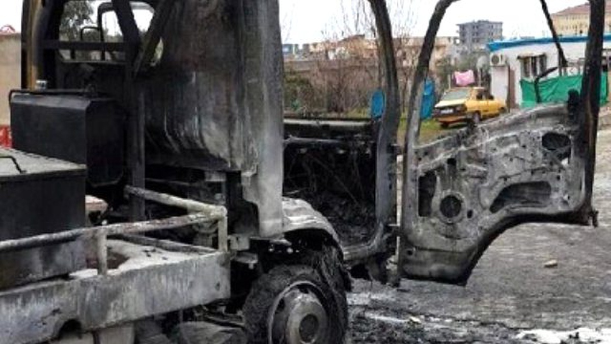 Diyarbakır Dicle\'de Adliye Lojmanlarına Ses Bombası