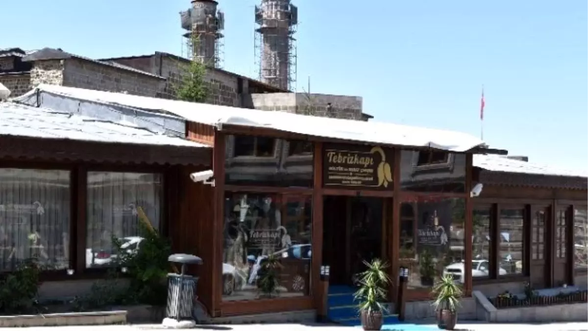 Erzurum Bakırı, Tebrizkapı Çarşısı\'nda Satışa Sunuldu