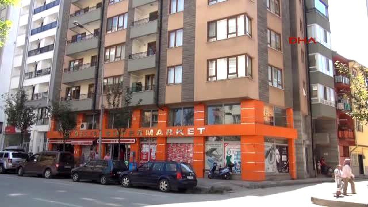 Eskişehir - Depremzede Meral, Eskişehir\'de Ölen 32 Kişi İçin Anıt Yapılmasını İstiyor
