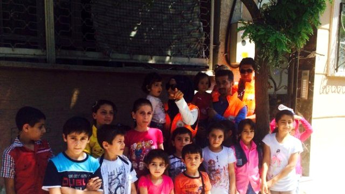 Suriyeli Yetimlerin Yüzü Gülüyor