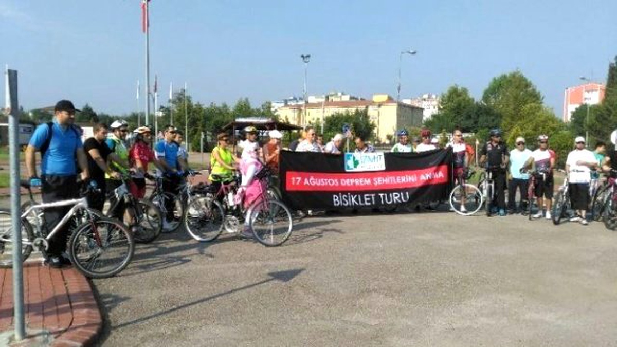 Pedallar Deprem Şehitleri İçin Çevrildi