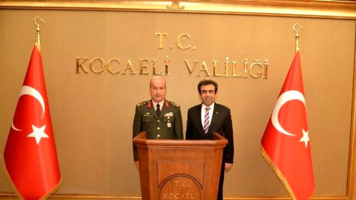 Vali, Korgeneral Daysal\'ı Kabul Etti