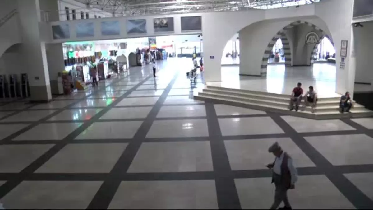 Vatandaşın Seyahat Özgürlüğüne "Terör" Engeli