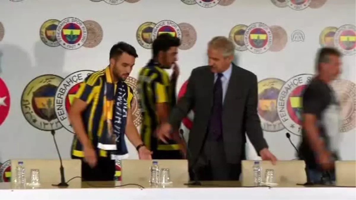 Volkan Şen ve Ozan Tufan Fenerbahçe\'ye İmzayı Attı