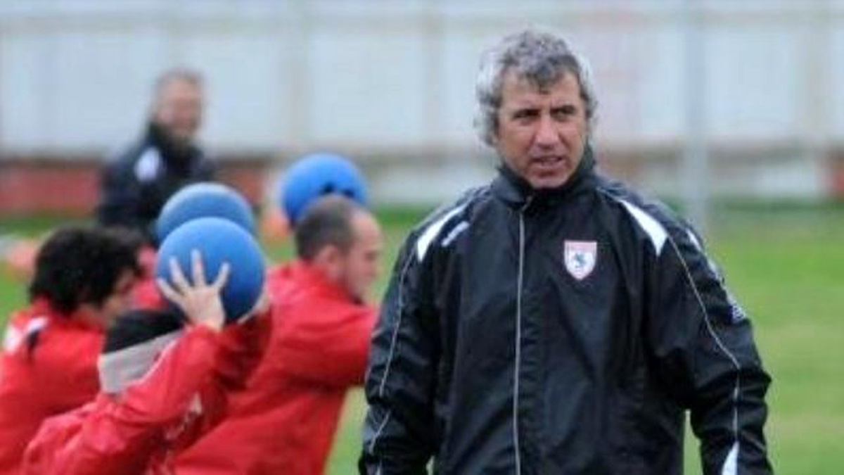Büyükşehir Belediye Erzurumspor Teknik Direktörü Besim Durmuş, Erzincanspor ile Yapılan Hazırlık...