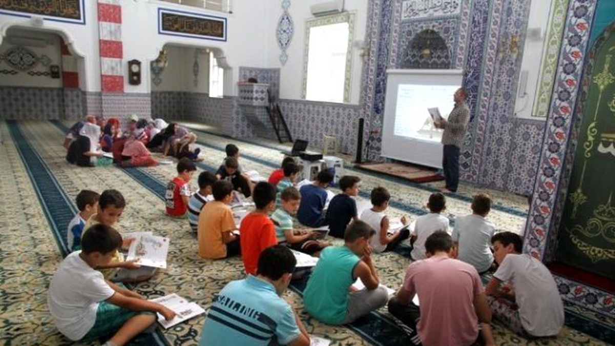 Büyükşehirden Çocuklara Sokak Hayvanları Eğitimi