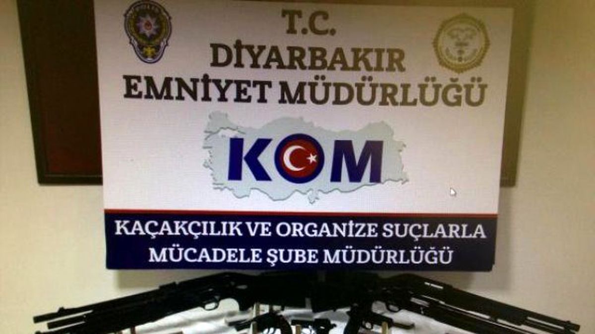 Diyarbakır\'da Silah Kaçakçılarına Operasyon: 7 Gözaltı