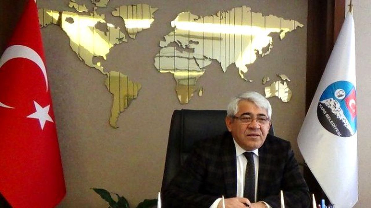Kars\'ta Asfalt Çalışmaları Devam Ediyor