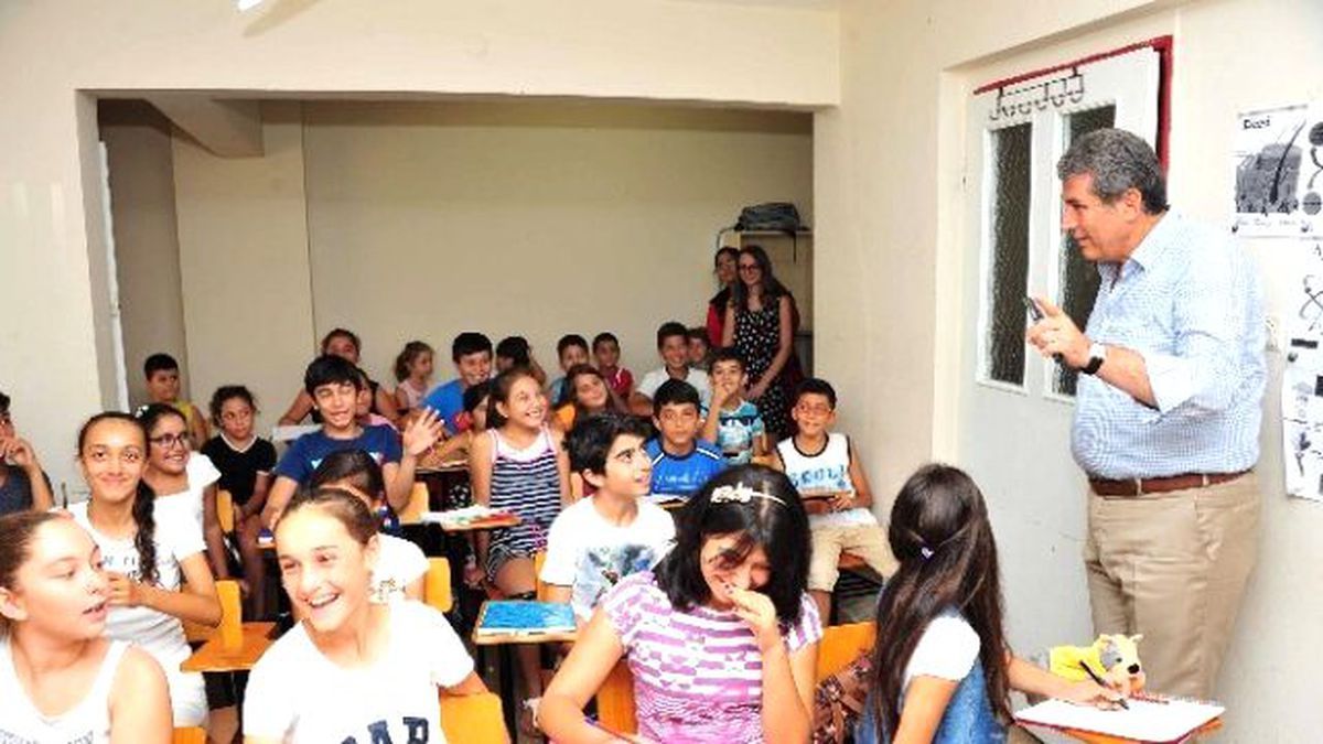 Minikler Tatilde Hem Eğlendi, Hemde İngilizce Öğrendi