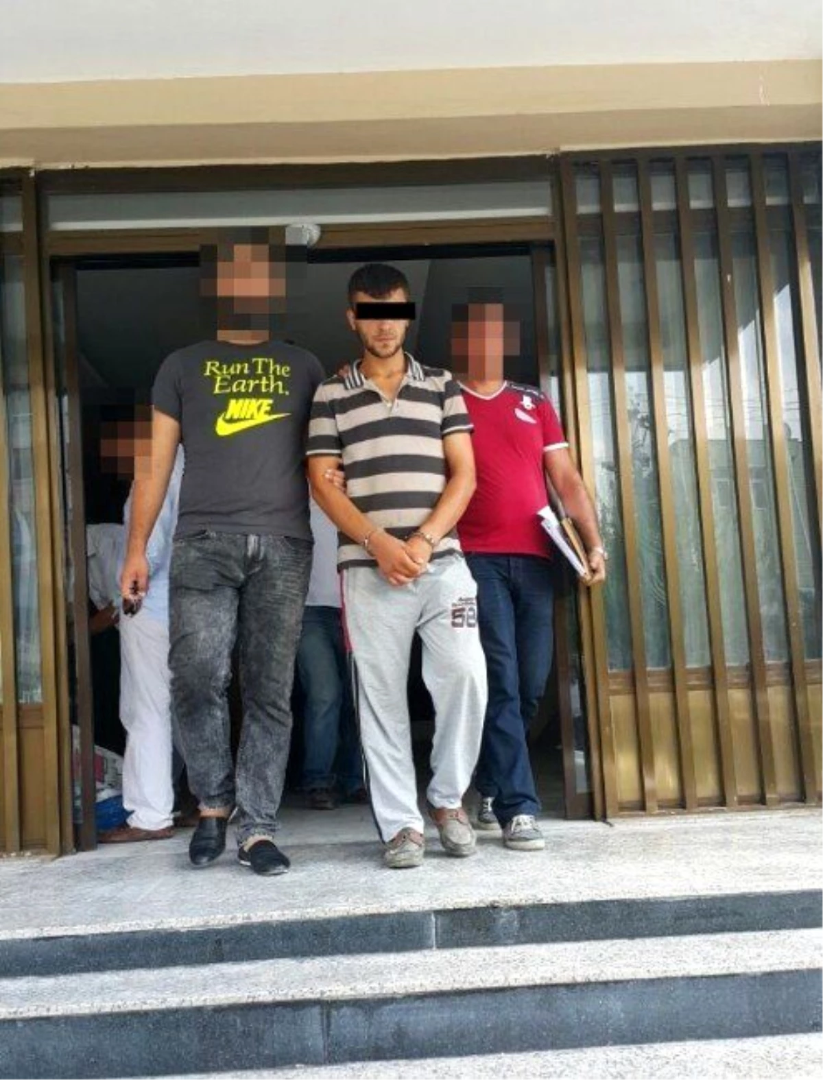 Tarsus\'ta Uyuşturucuyla Yakalanan Şüpheli Tutuklandı