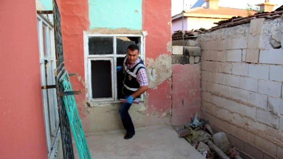 Uyuşturucuyu Pazarladıkları Kadınlara Sattırmışlar