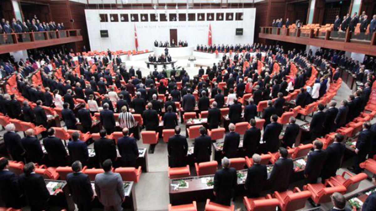 Yeni Milletvekilleri Seçilemezlerse Emekli Maaşı Alamayacaklar