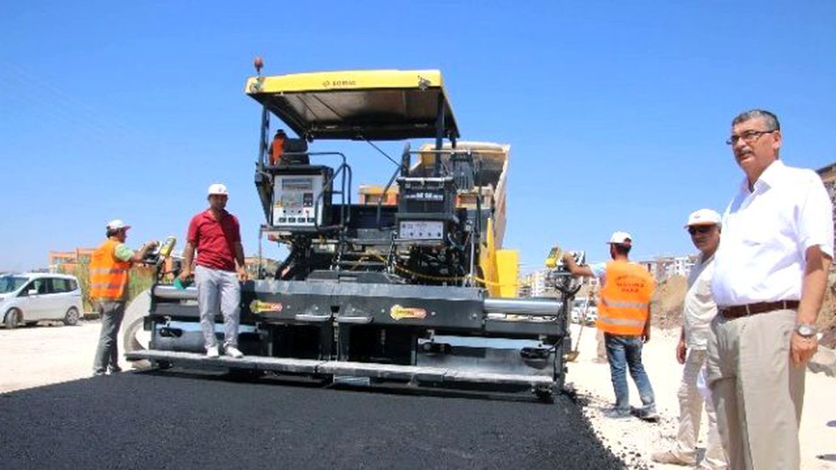 1 Milyon Metrekare Sıcak Asfalt\'ın Startı Verildi