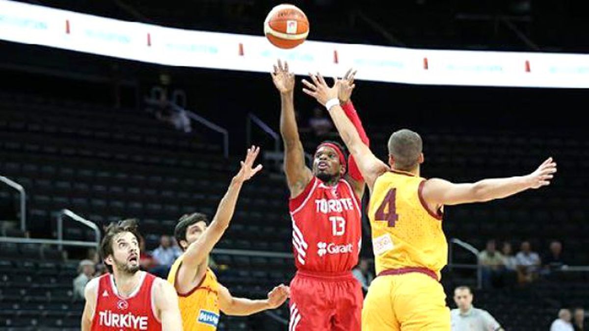 A Milli Basketbol Takımı, Makedonya'yı 85-68 Yendi