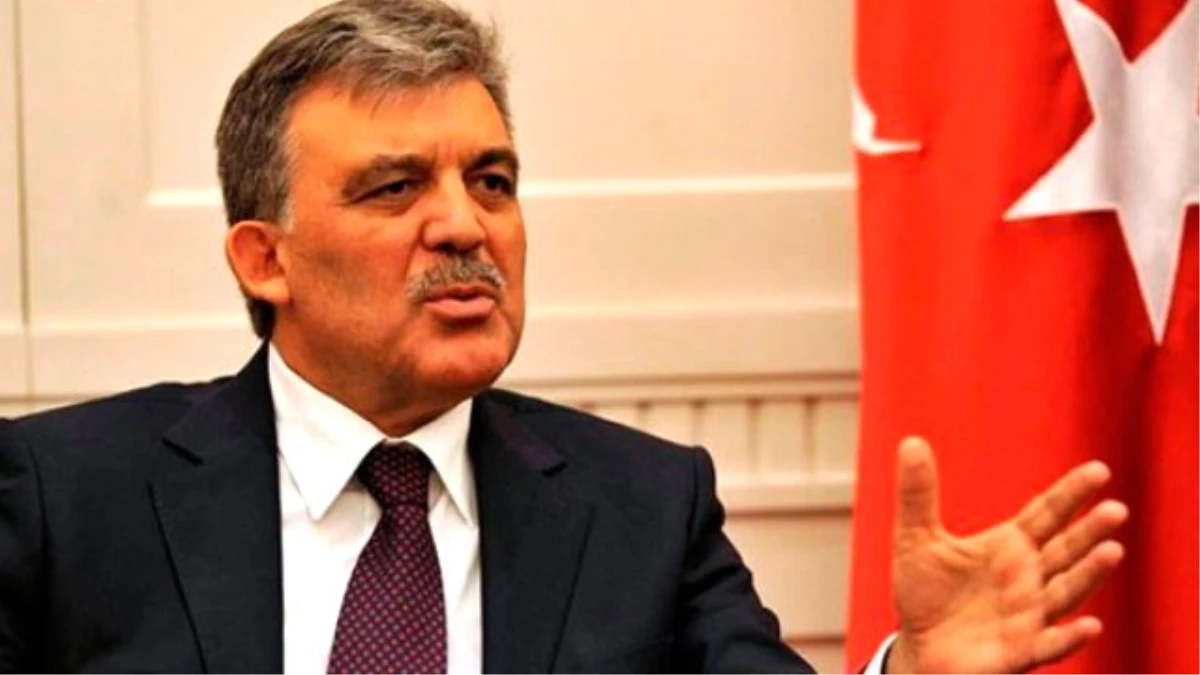 Abdullah Gül: Türkiye Zor Günlerin Üstesinden Gelecektir
