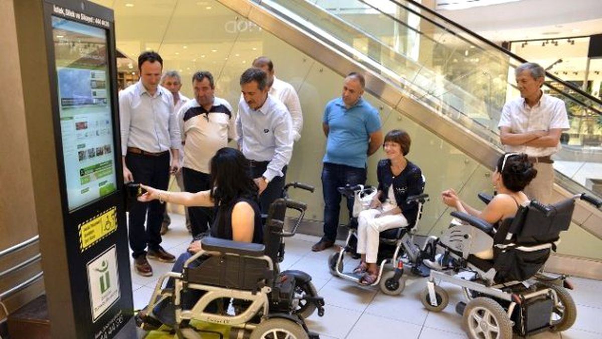 Akülü Araç Kullanan Engelli Vatandaşlara Ücretsiz Şarj İmkanı