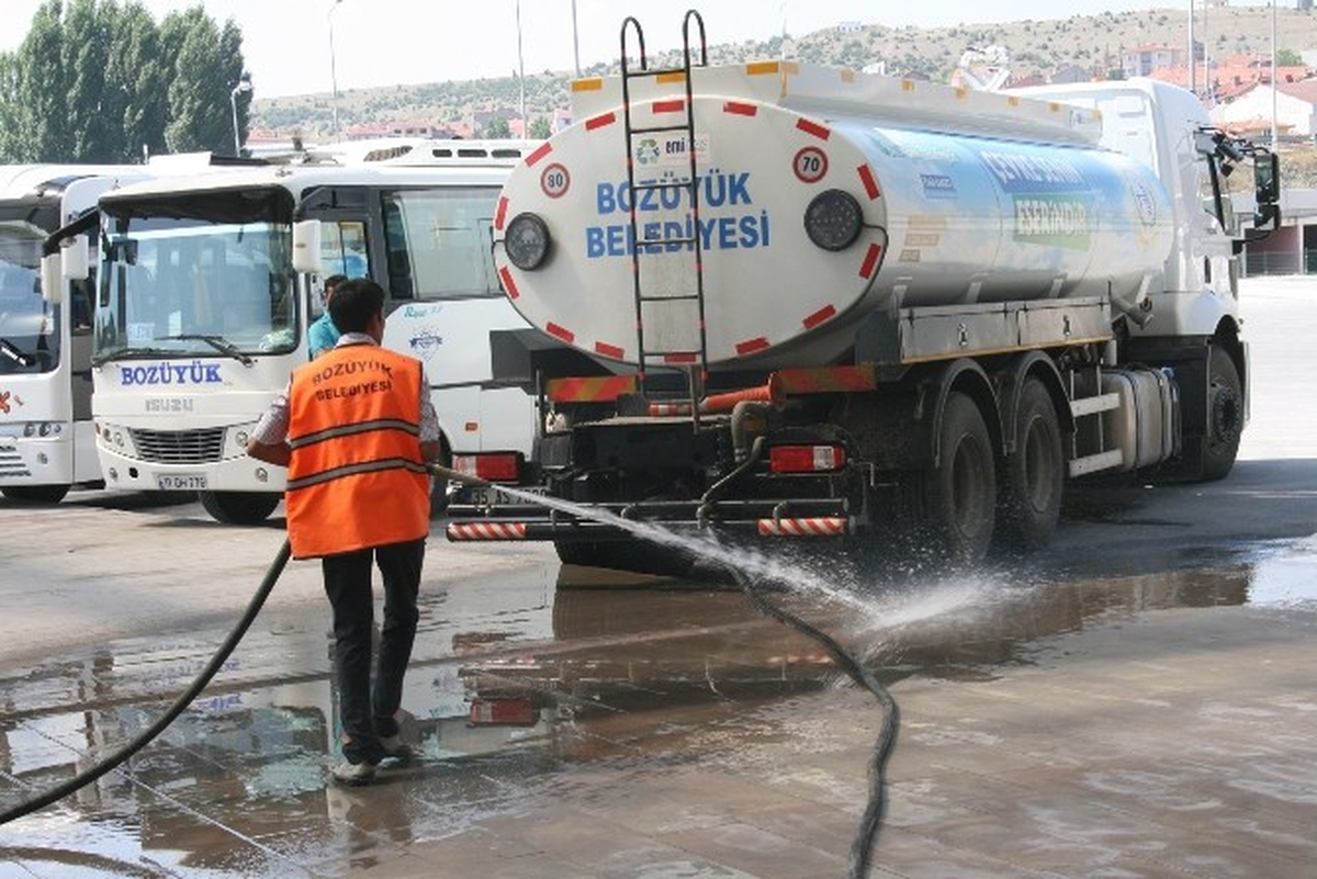 Bozüyük Otogarında Genel Temizlik Çalışması