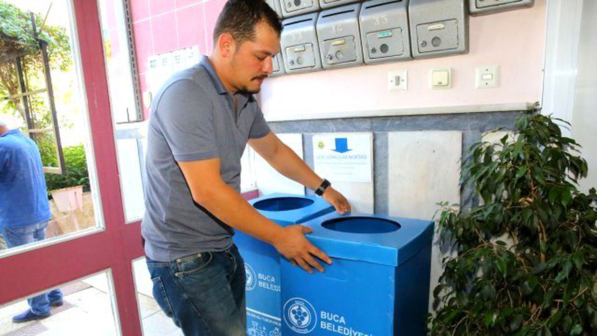 Buca\'nın Atık Avcıları İş Başında