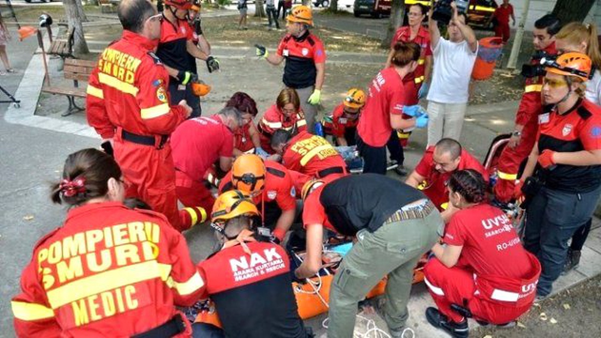 Deprem Tatbikatında Enkazın Altında Kalan 12 Kişi İşte Böyle Kurtarıldı