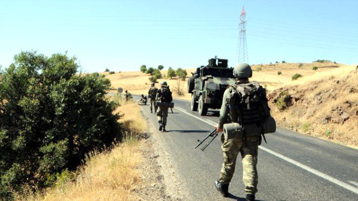 Diyarbakır-Bingöl Karayolundaki Çatışma