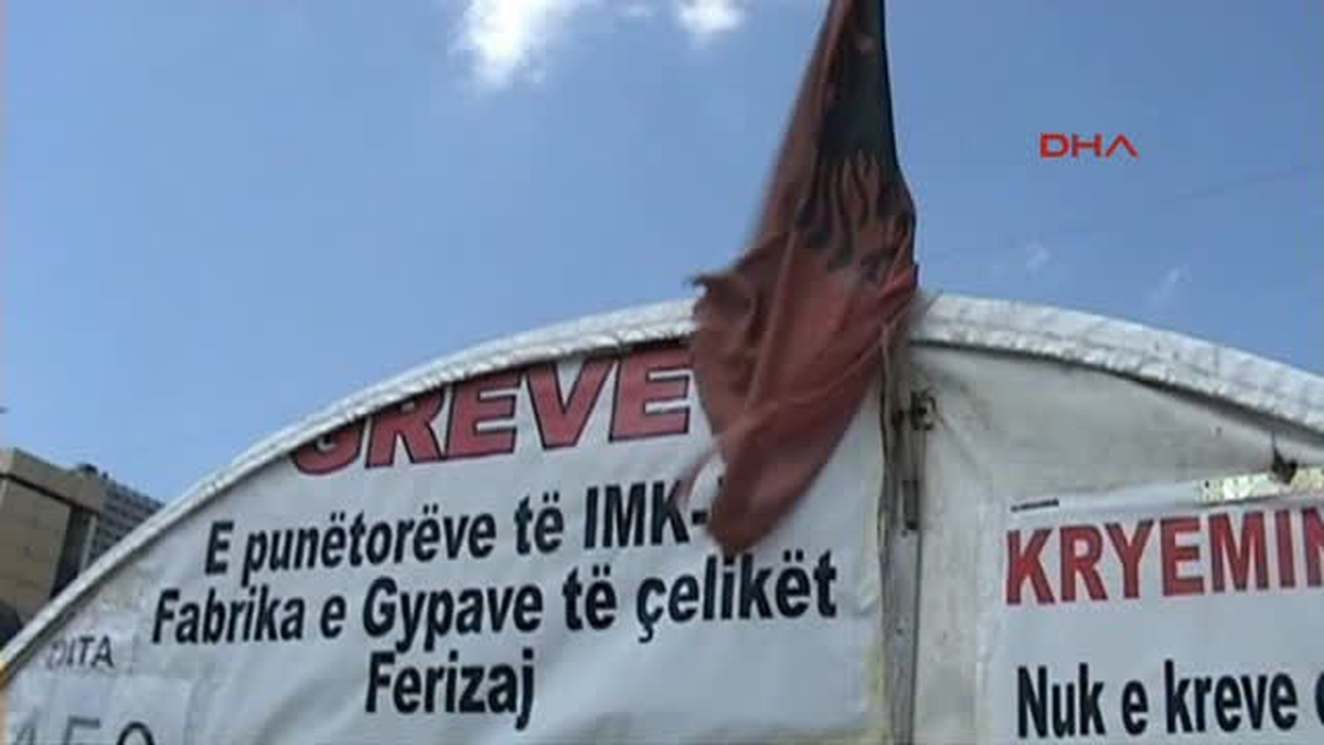 Eski Fabrika İşçilerinin Grevi 450\'nci Günde...