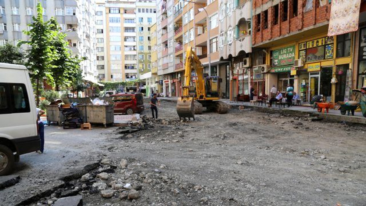 Eski Müftülük Sitesi Önünde Çalışmalar Başladı