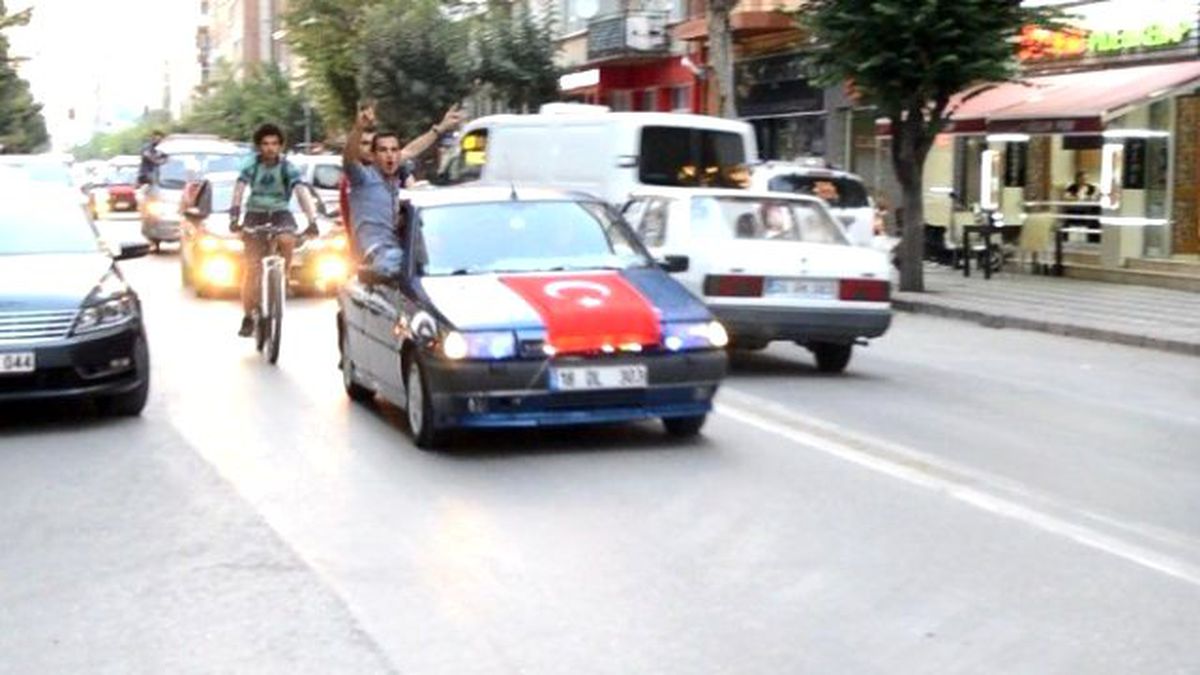 Eskişehir\'de Konvoylu Terör Protestosu