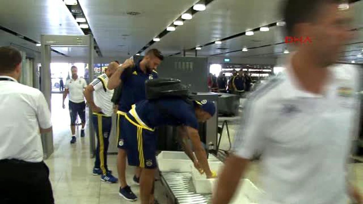 Fenerbahçe Atina\'ya Uçtu