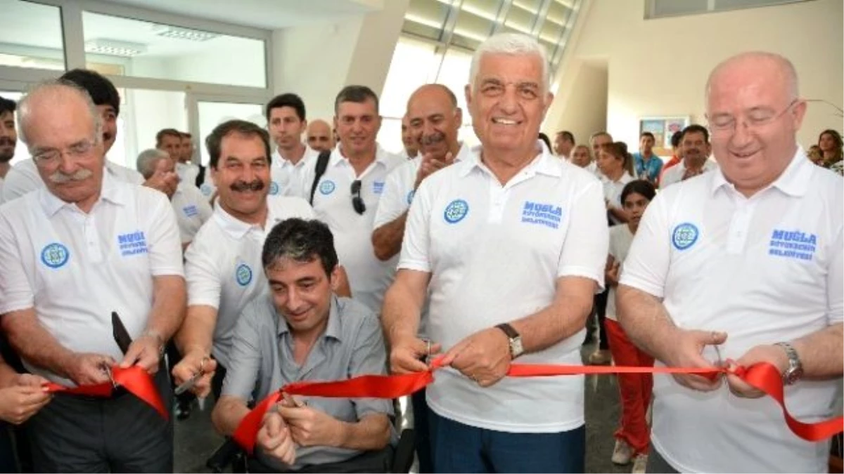 Muğla Büyükşehir Belediyesi Spor Salonu Açtı