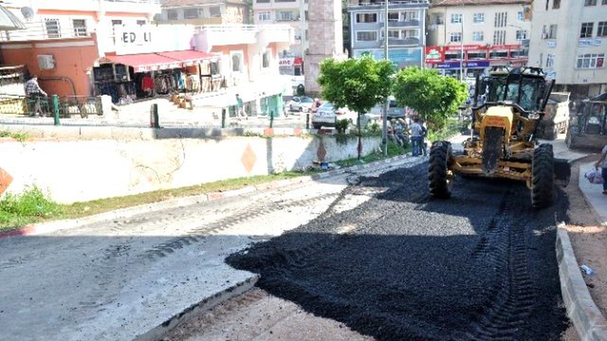 Niksar\'da Selin Açtığı Yaralar Sarılıyor