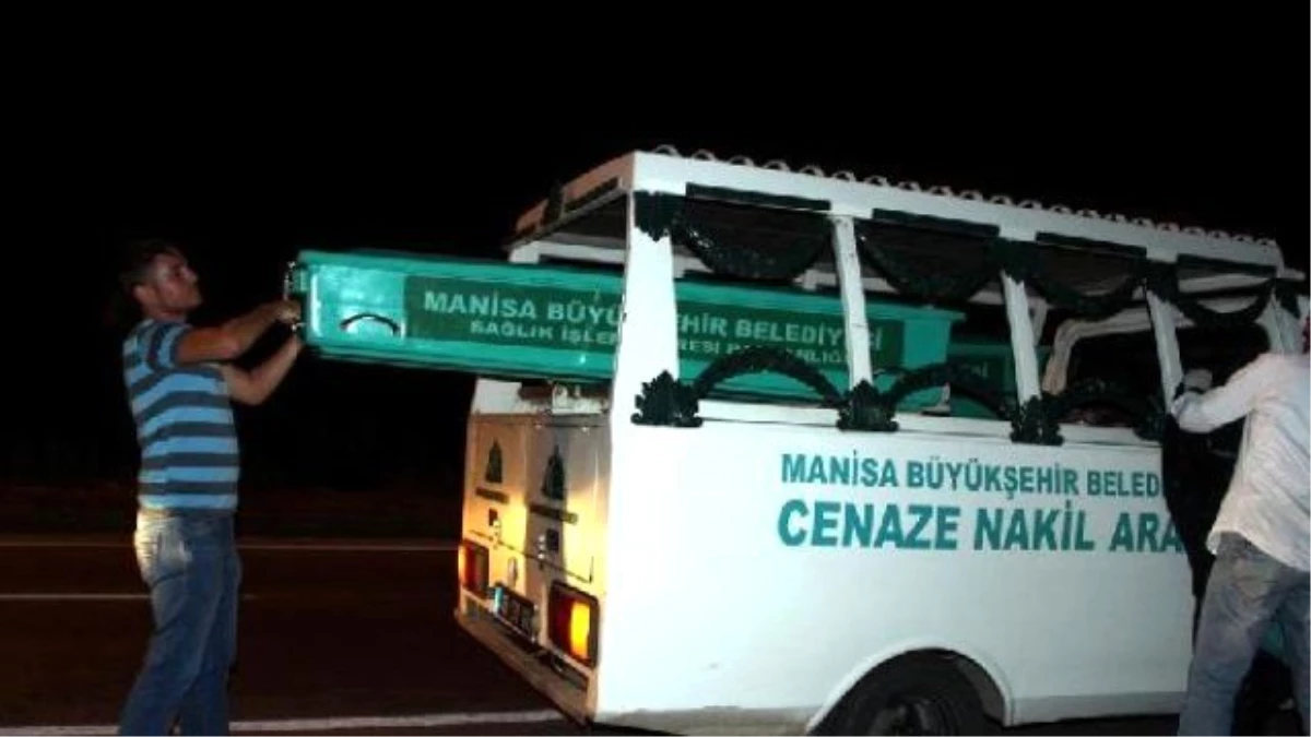 Salihli'de Kaza: 2 Ölü, 2 Yaralı