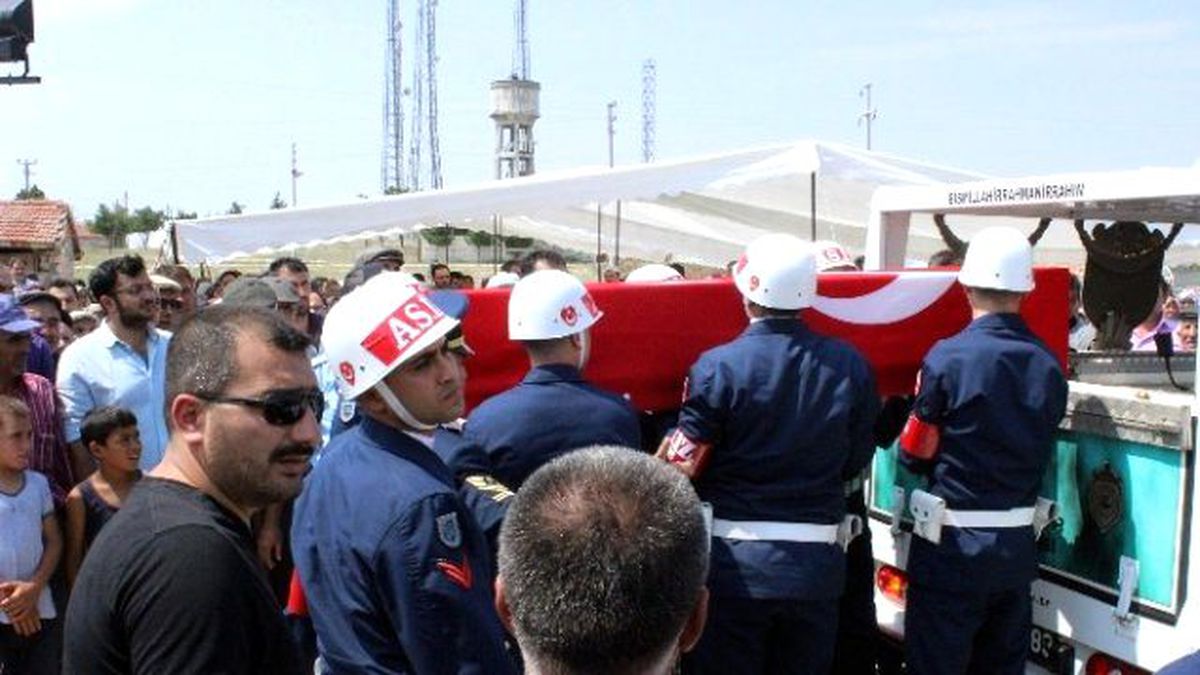 Şehit Uzman Çavuş Son Kez Baba Ocağında