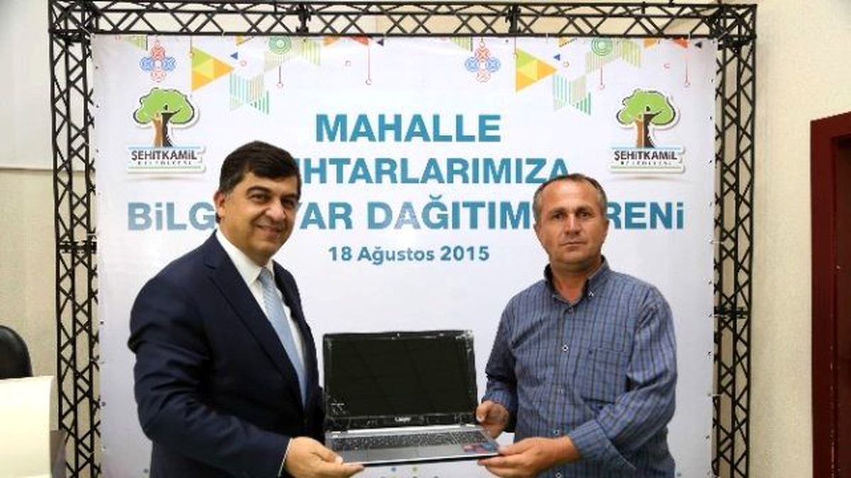Şehitkamil\'den Muhtarlara Bilgisayar Desteği