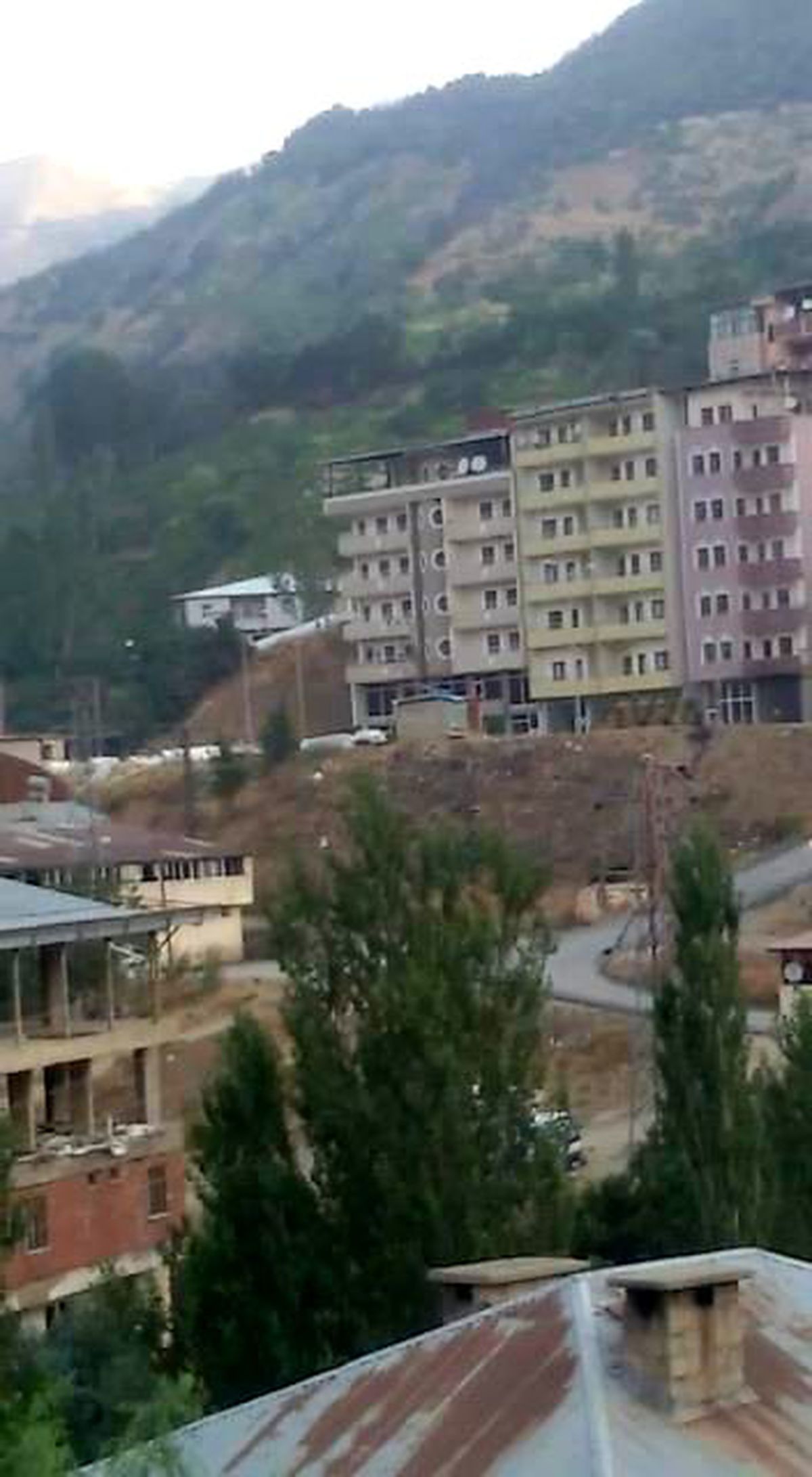 Şemdinli\'de Çatışmalar Zaman Zaman Devam Ediyor