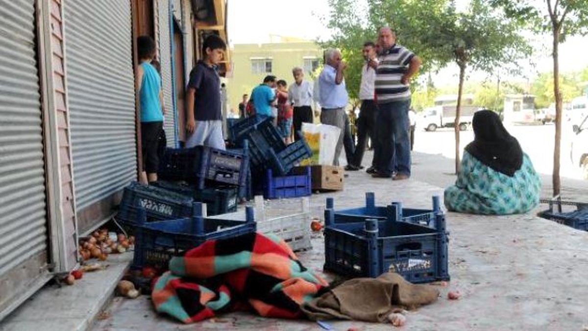Suriyeliler\'in Kaçak Sigara Satışı Kavgası: 7 Yaralı
