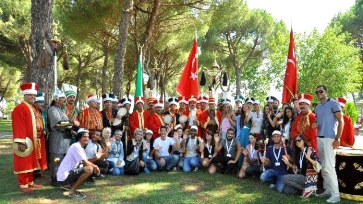 Türkçe Yaz Okulu Öğrencileri Nazilli\'yi Ziyaret Etti