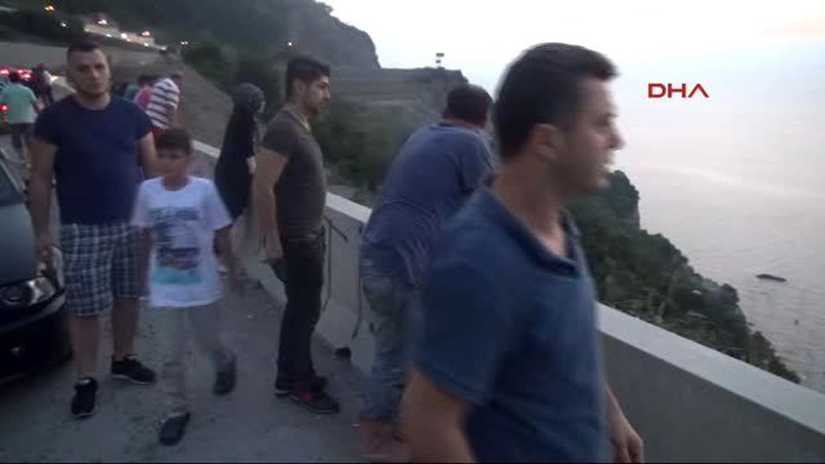 Zonguldak -İntihara Teşebbüs İhbarı Yoldan Geçenleri Meraklandırdı
