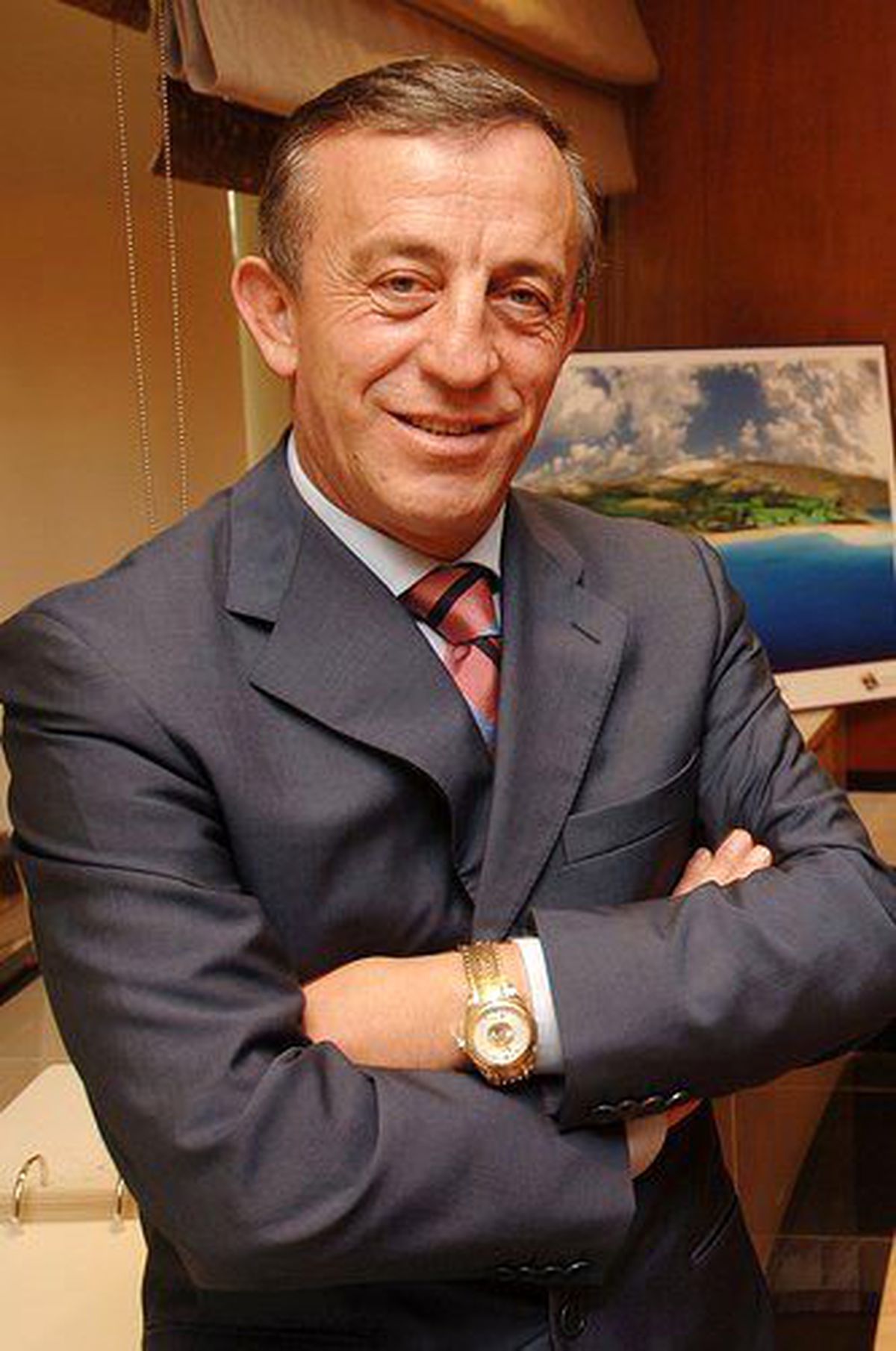 Ali Ağaoğlu, Aslı Çakır Alptekin'e Hediye Ettiği Daireyi Geri Almayacak