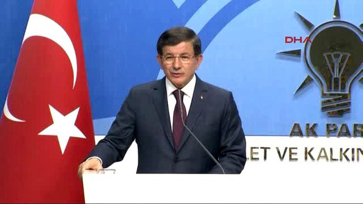 Davutoğlu: Sıkıyönetim Açıklaması ile Milletimizin Demokrasiye Olan Güvenini Sarsmak Siyasi...