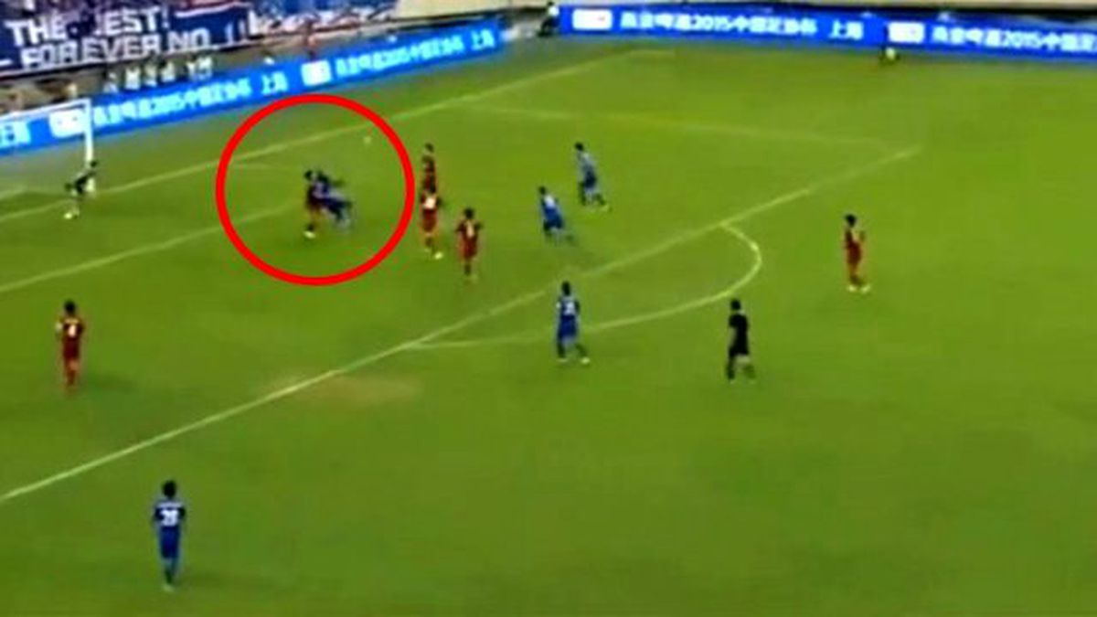 Demba Ba'dan Muhteşem Rövaşata Golü