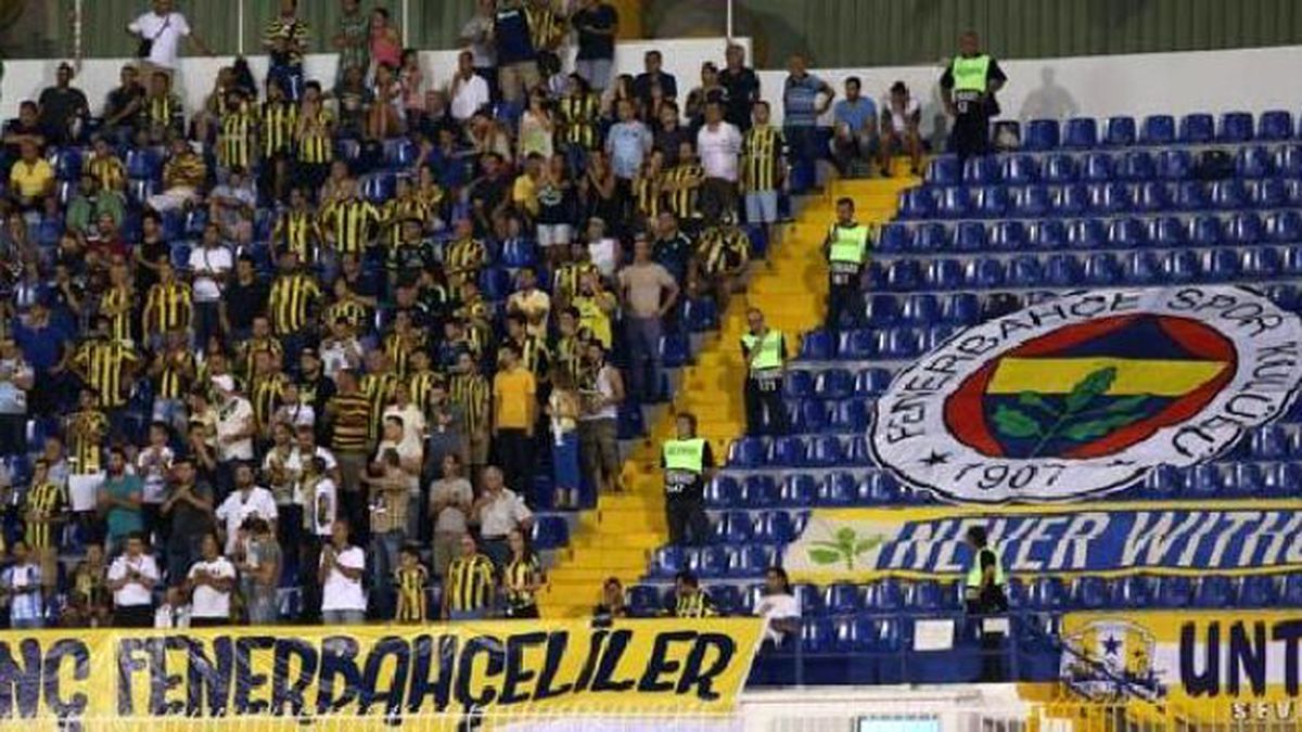 Fenerbahçe, Atina\'dan Avantajlı Dönüyor