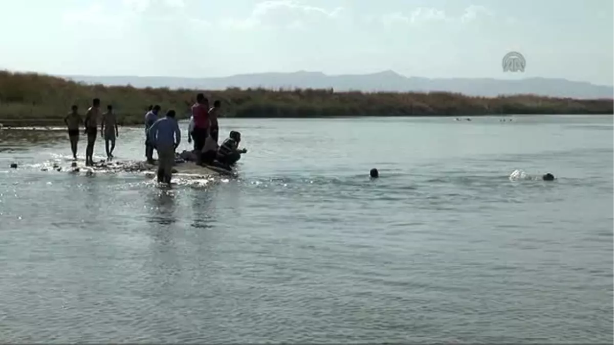 Karasu Nehri\'nde Kaybolan Gencin Cesedi Bulundu