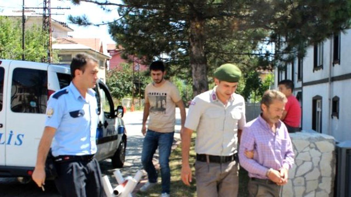 Kastamonu\'da Bin 320 Kök Hint Keneviri Ele Geçirildi