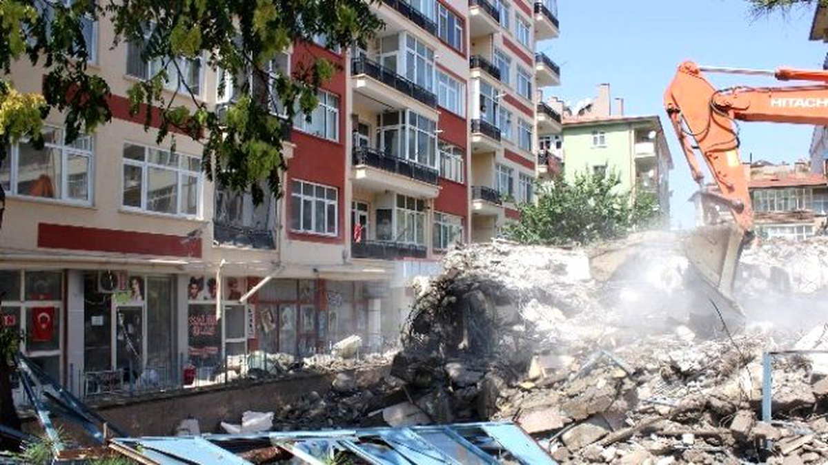 Kırşehir\'de Esnaftan \'Kontrolsüz Yıkım\' Tepkisi